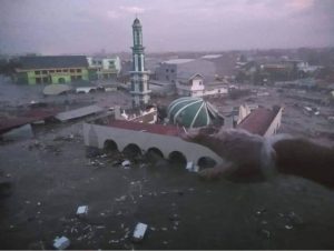 Gempa 7,7 SR Guncang Daratan Sulawesi Picu Tsunami