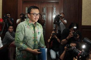 Anak Buah Jokowi, Menpora Imam Nahrawi Jadi Tersangka KPK
