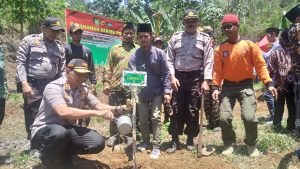 Polres Ciamis-TNI Tanam 8.000 Pohon Untuk Atasi Krisis Air