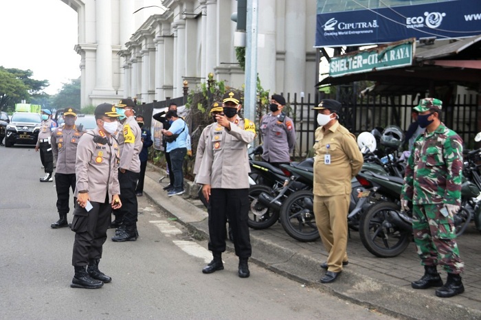 Hari Pertama, Polresta Tangerang Beri 262 Teguran Ke Pelanggar PSBB