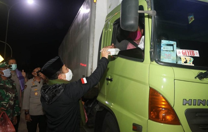 Alhamdulillah, Polresta Tangerang Bagikan 200 Paket Makan Sahur