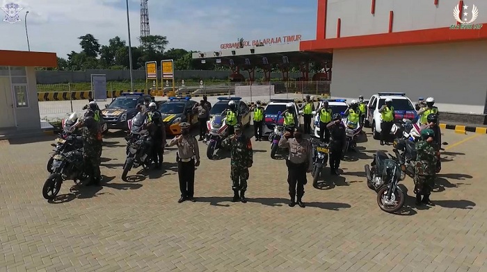 Antisipasi Penjarahan, Polresta Tangerang Kawal Sembako Hingga Lokasi Distribusi