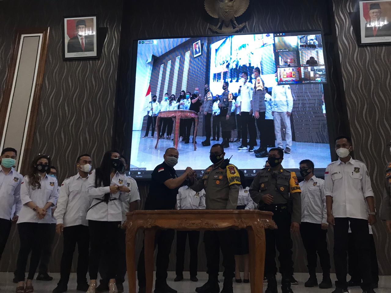 Pengukuhan DPC Sahabat Polisi Indonesia Surabaya oleh Ketum Fonda Tangguh, Jumat (20/11)
