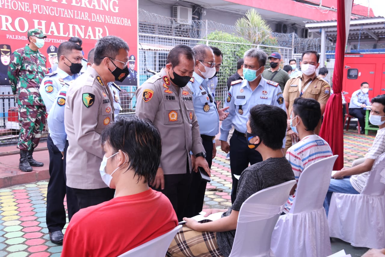 Peninjauan Pelaksanaan Vaksinasi Kepada Warga Binaan Lapas Kelas 1 Pakjo Palembang