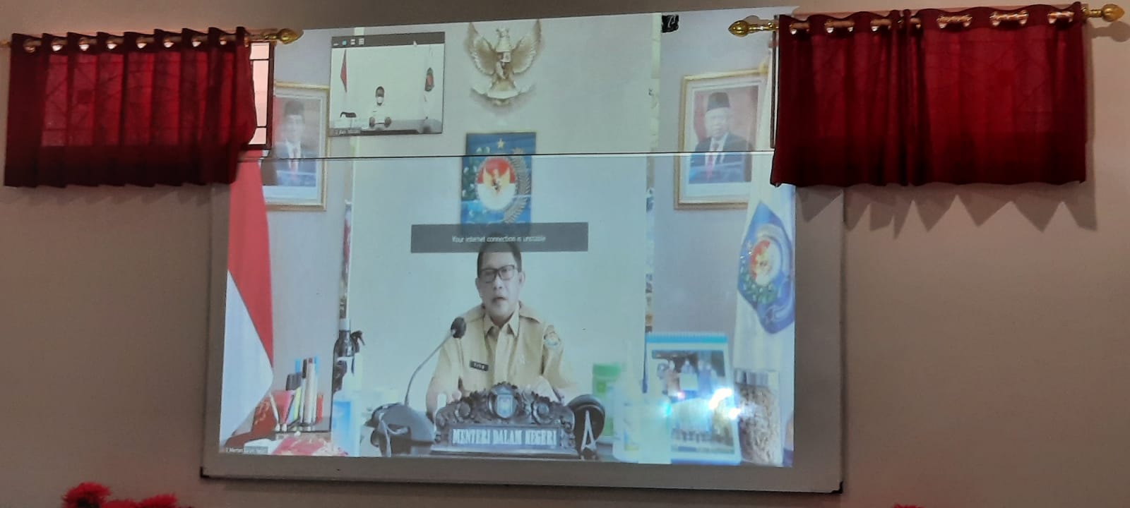 Rapat Zoom Meeting Bupati Malaka Pastikan Target Vaksinasi 70 Persen di Akhir Tahun