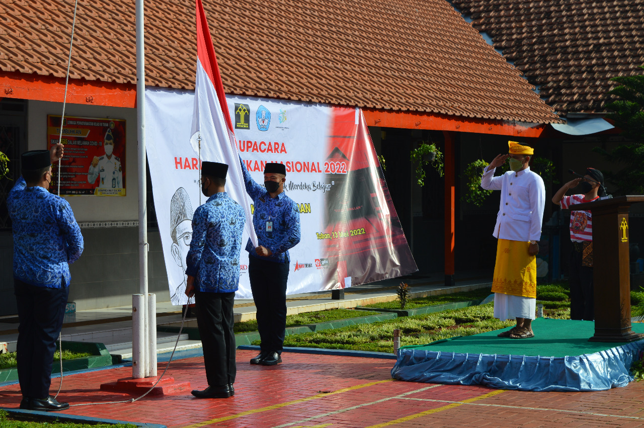 Lapas Tuban Gelar Upacara Hardiknas Bareng Warga Binaan