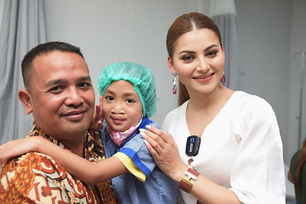 Duta Global Smile Train Urvashi Rautela Target 100 Ribu Operasi Bibir Sumbing