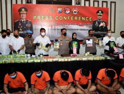 90,7 kg Sabu dan 13,6 kg Ganja Disita Polrestabes Surabaya, 8 Tersangka Berhasil Ditangkap