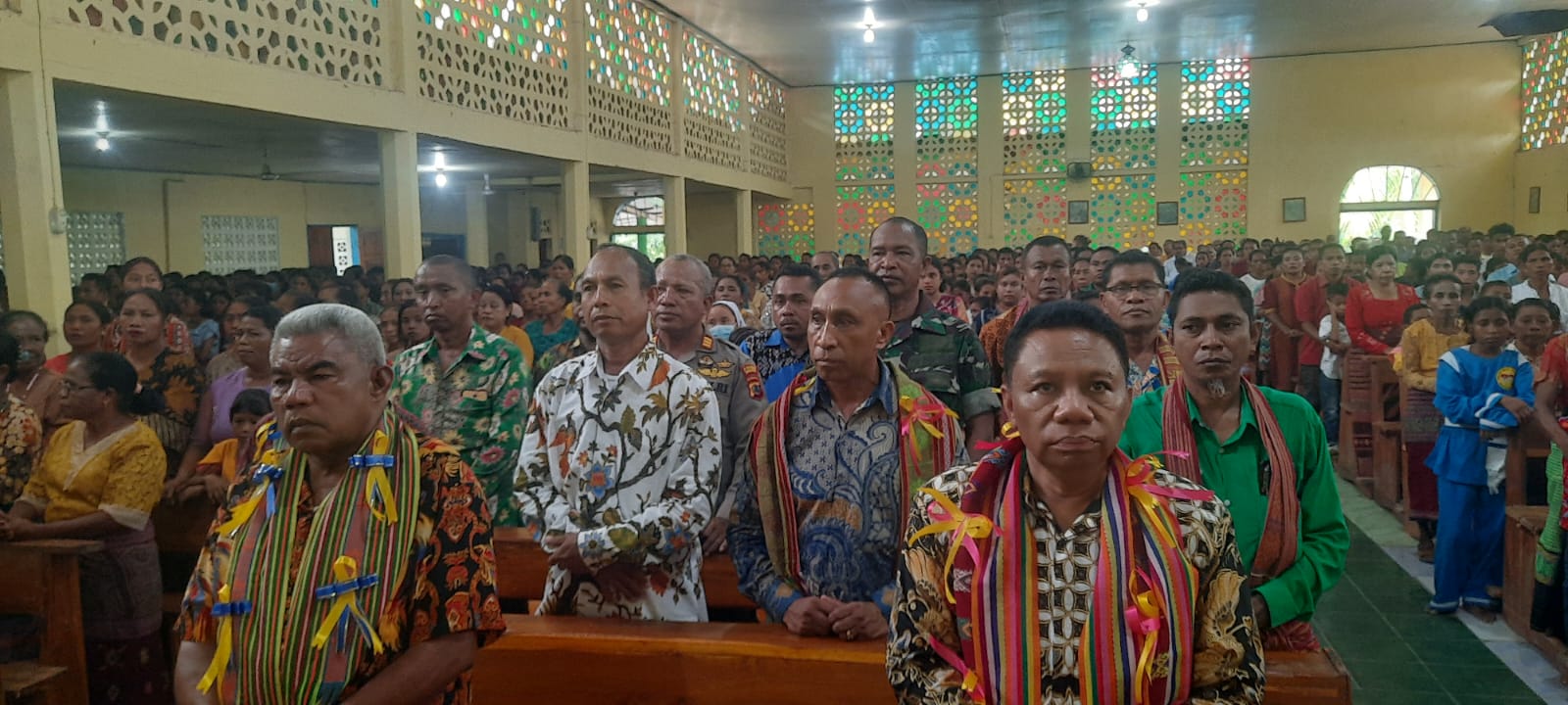 Bupati Malaka Misa Bersama Umat Paroki Kristus Raja Seon