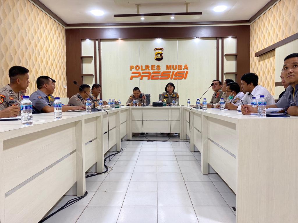 Bidhumas Polda Sumsel  Laksanakan Asistensi dan Peningkatan Managemen Kehumasan Polri Ta 2022 di Mapolres Muba