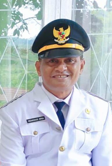 Remi Bria Dilantik Jadi Camat Malaka Barat “Dikritik Warga” Ini Penjelasannya
