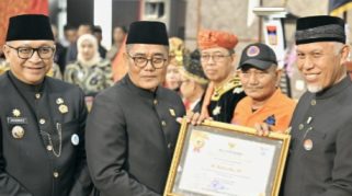 DPRD Padang menggelar rapat paripurna istimewa dengan agenda Hari Jadi Kota (HJK) Padang ke-355, Rabu, 7 Agustus 2024, di ruang sidang utama DPRD Kota Padang.