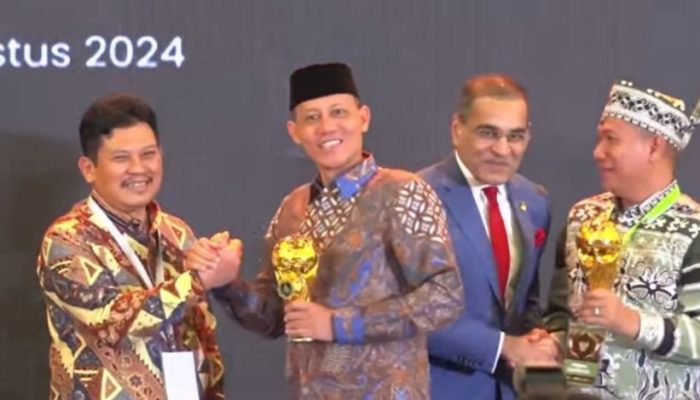 Pemkab Pasaman Raih Penghargaan UHC 2024