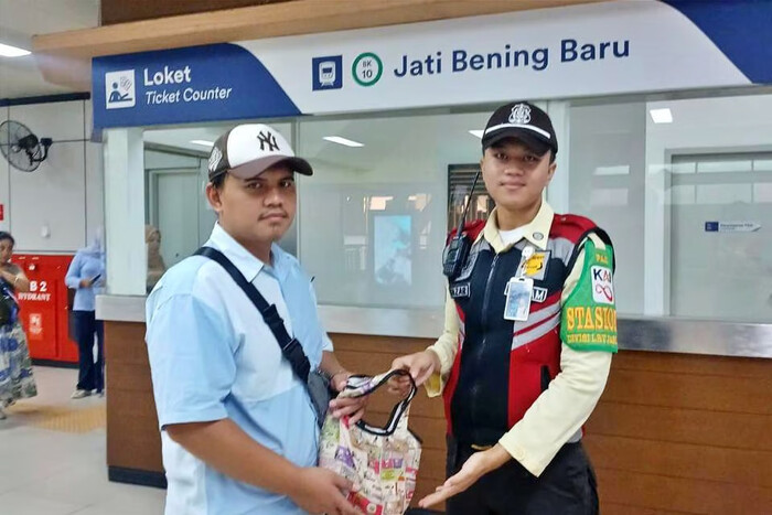 LRT Jabodebek Tegaskan Komitmen Amankan Barang Tertinggal, Ribuan Barang Telah Diamankan Petugas