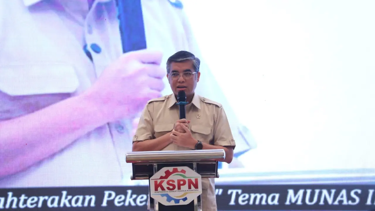 Menaker Yassierli Minta Serikat Pekerja Kawal Revisi UU, Perlindungan di Era Digital Diperketat