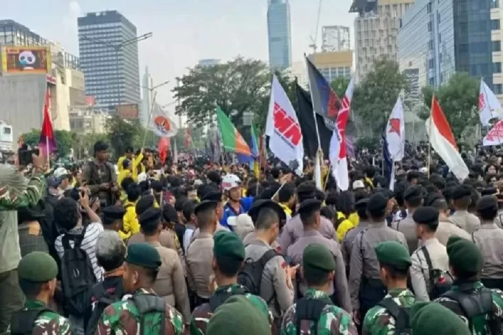 Demo Kepung Jakarta Pusat Hari Ini, 4.263 Aparat Gabungan Siaga di DPR hingga Bundaran HI