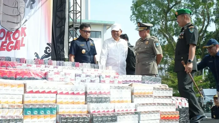 KDM Musnahkan 44 Juta Batang Rokok Ilegal Senilai Rp65,1 Miliar, Negara Selamatkan Potensi Kerugian Rp32,9 Miliar