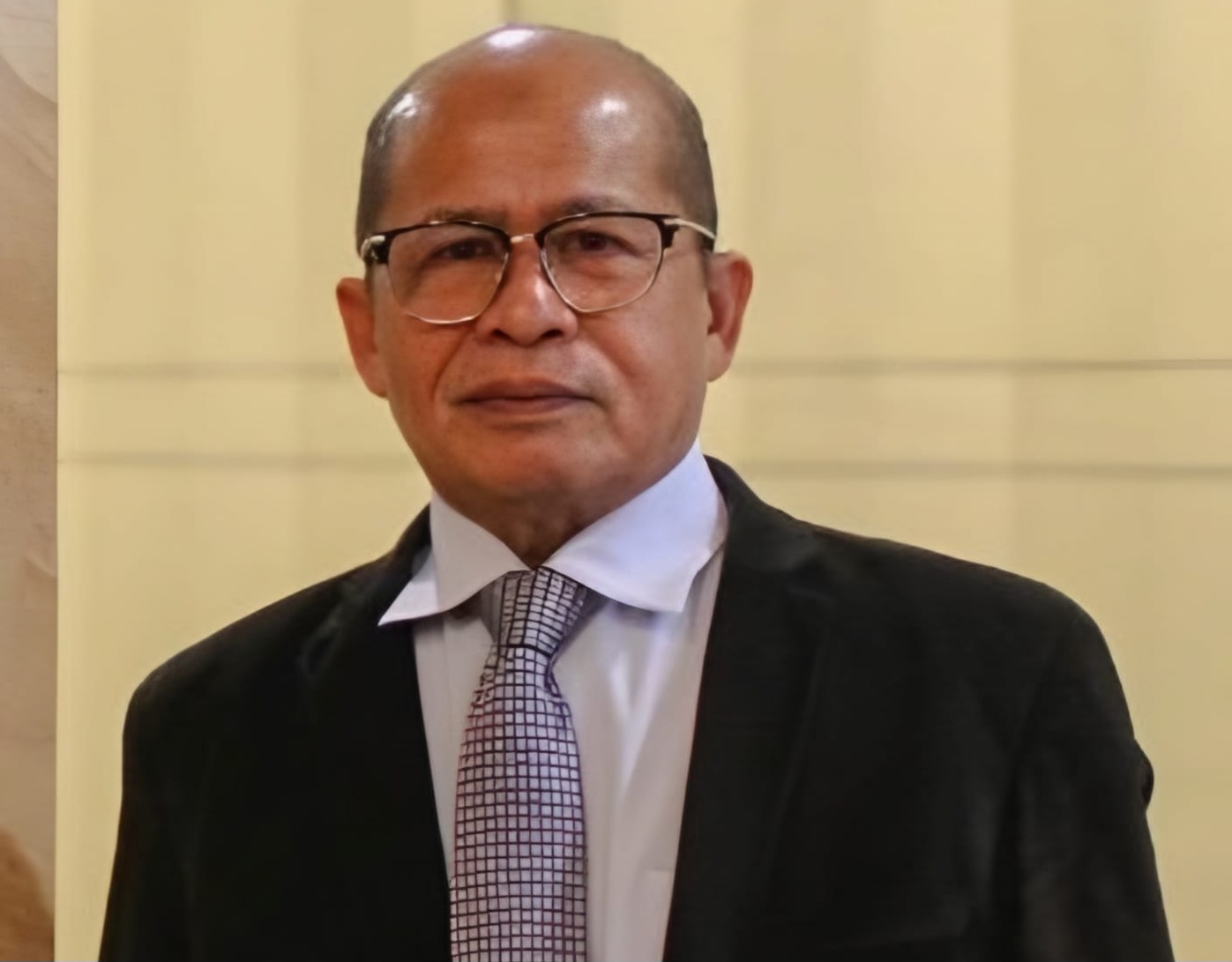 Prof. Abdul Latif: Hukum Indonesia Jangan Sampai Tertinggal dari Robot Medis Berbasis AI