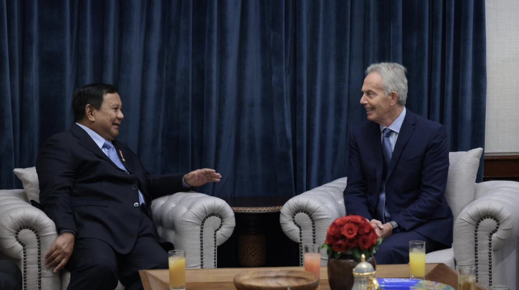 Prabowo Bertemu Tony Blair di Kertanegara, Bahas Isu Strategis Global hingga Pererat Hubungan