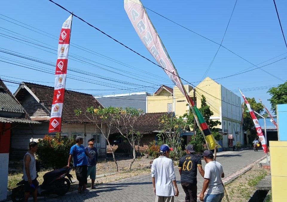 Nonton Bola Voli Katengko Cup II Sambil Belanja Sembako Murah