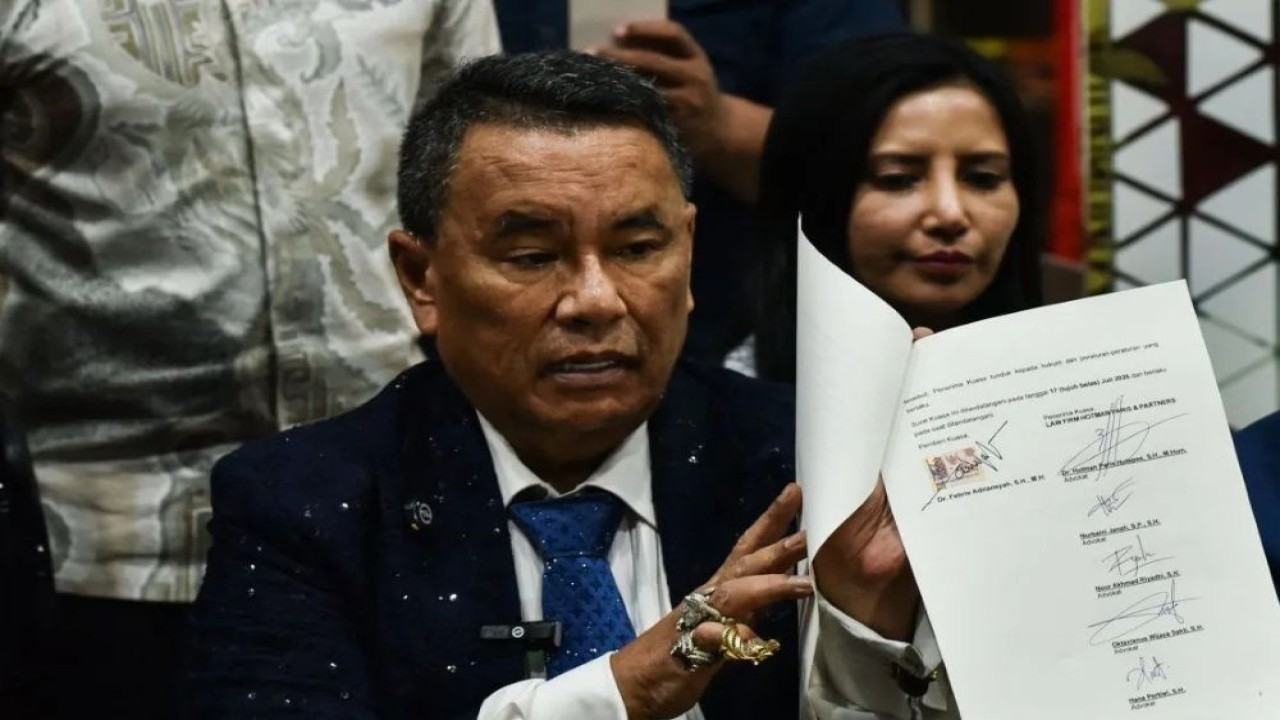 Hotman Paris Mundur dari Tim Kuasa Hukum Febrie Adriansyah, Fokus Pulihkan Kesehatan