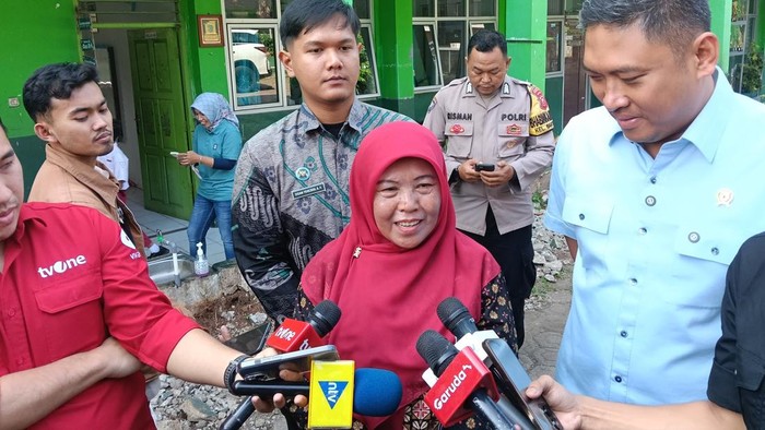 Kunjungi SDN Bantarjati 9, Kepala BGN Respons Permintaan Revitalisasi Sekolah