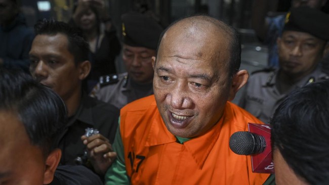 Tak Hanya Uang Suap, KPK Temukan 55 Kg Platina di Mobil Bupati Langkat