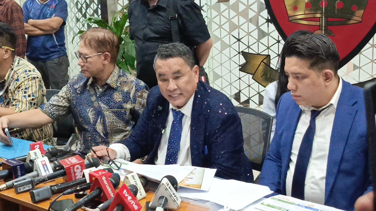 11 Jam Diperiksa sebagai Tersangka, Febrie Tak Ditahan Kejagung