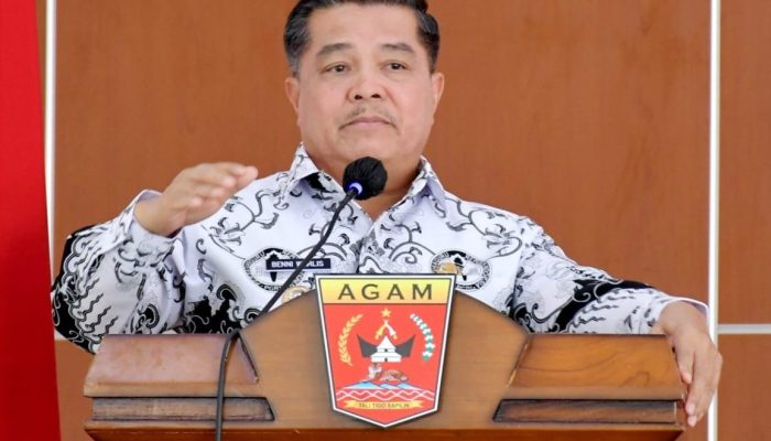 Bupati Agam Benni Warlis