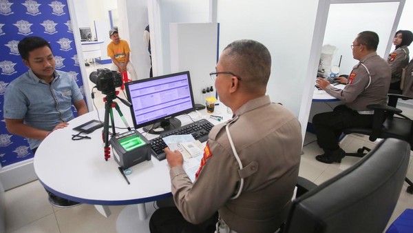 Cuma Hari Ini! SIM Mati Kemarin Bisa Diperpanjang Tanpa Bikin Baru, Cek Syarat & List Harganya
