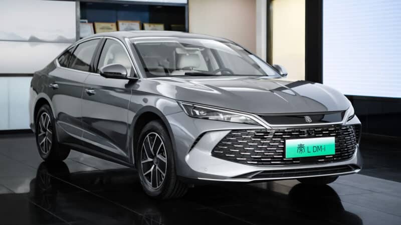 Ratusan Ribu Mobil BYD Di-recall, Ada Masalah di Lampu Rem