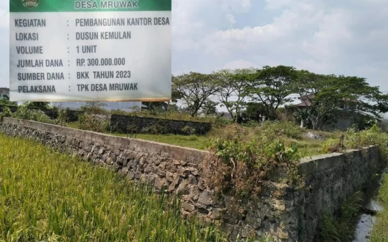 Squad Nusantara Madiun Raya Layangkan Surat Audiensi, Pembangunan Kantor Desa Mruwak Disorot